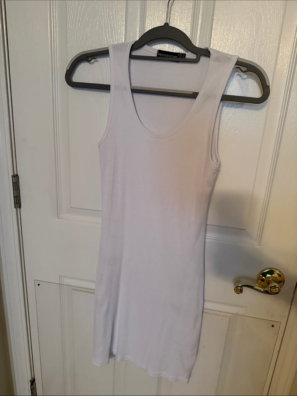 PrettyLittleThing White Ribbed Scoop Tank Top